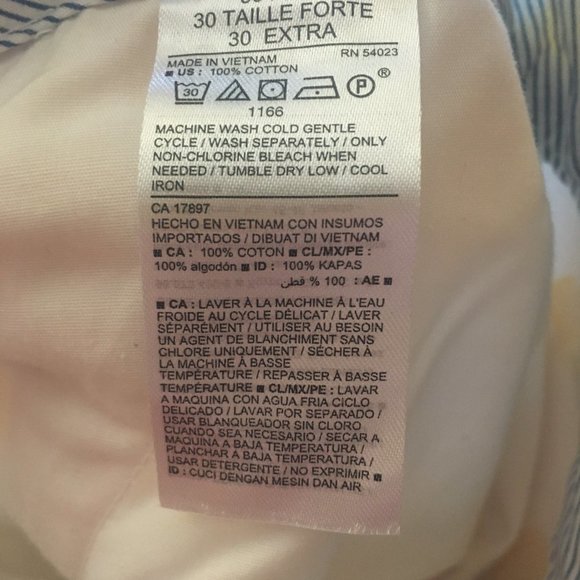 (2/$35) White chino lemon pattern shorts (cotton) - Picture 6 of 6